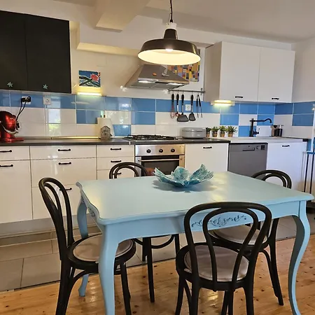 Barbara With Sea View Njivice