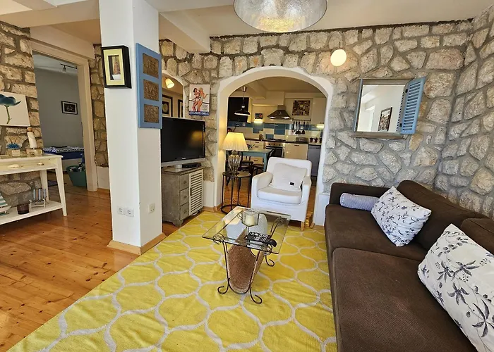 Barbara With Sea View *